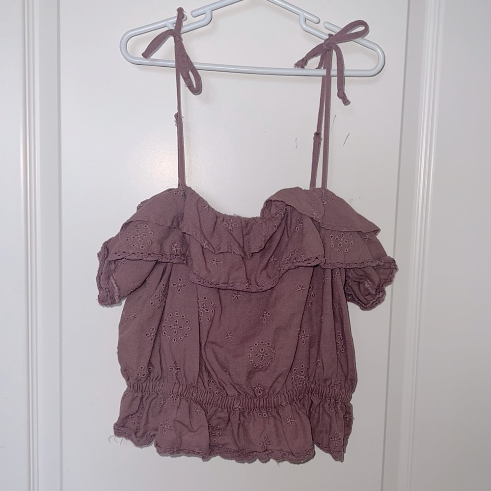 American Eagle Ruffled crop top! Size S